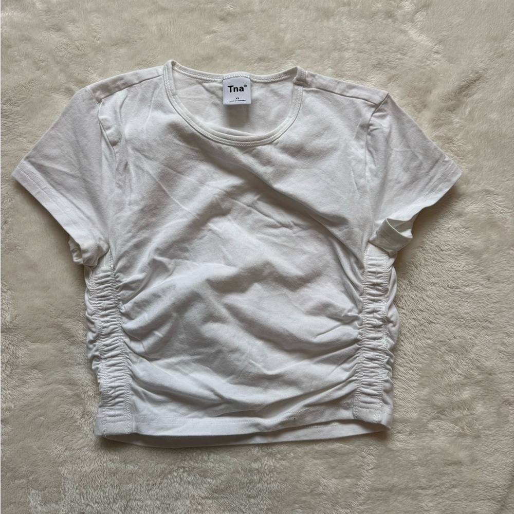 Aritzia TNA White Ruched Short Sleeve Tee